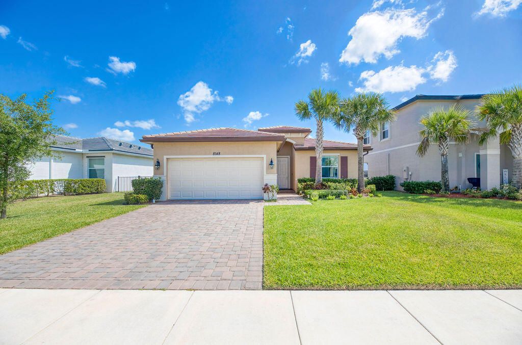 Photo of 8148 NW Greenbank Circle, Port Saint Lucie, FL 34987 (MLS # R10932053)