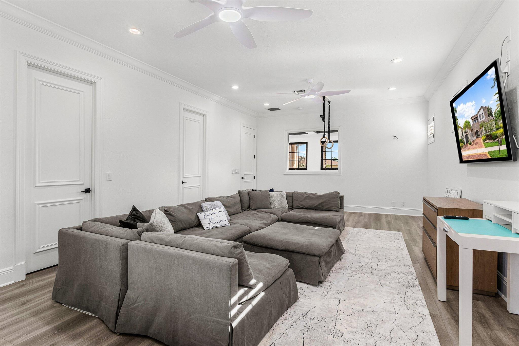PARKLAND GOLF AND COUNTRY - Residential