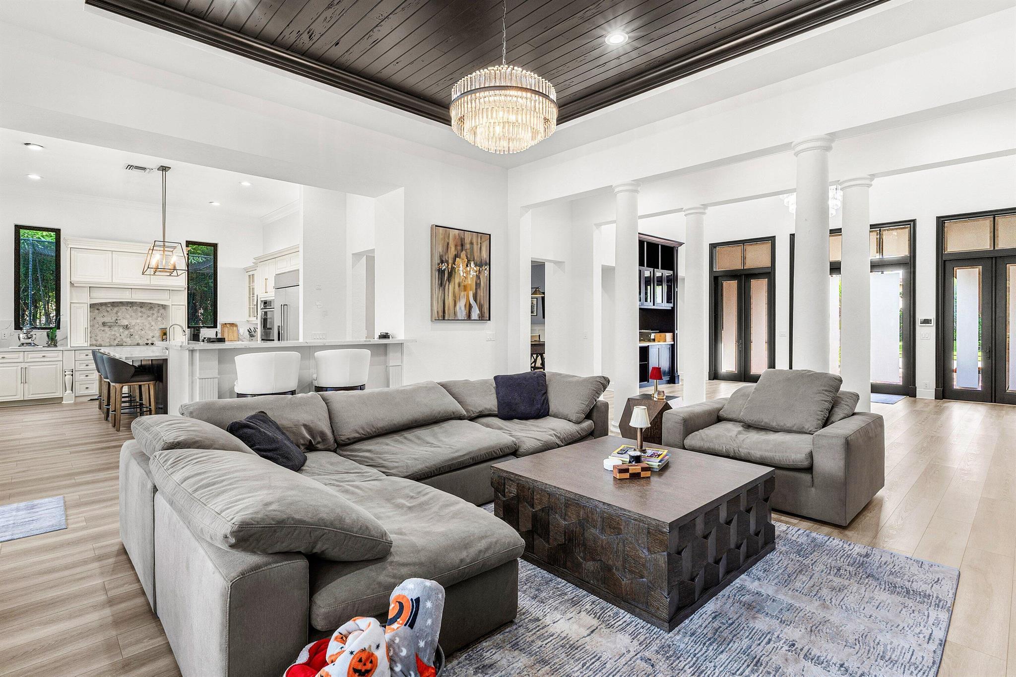 PARKLAND GOLF AND COUNTRY - Residential