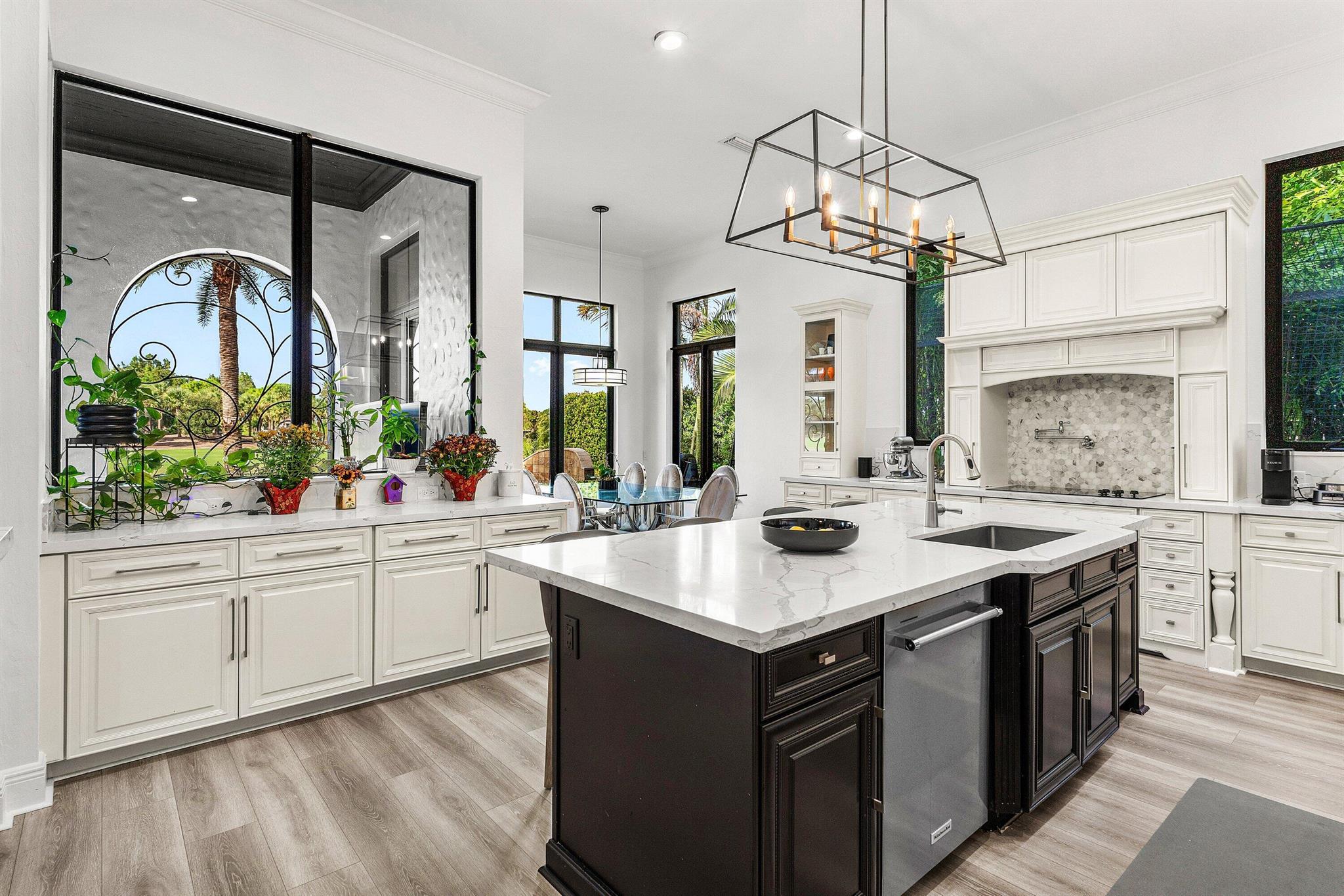 PARKLAND GOLF AND COUNTRY - Residential