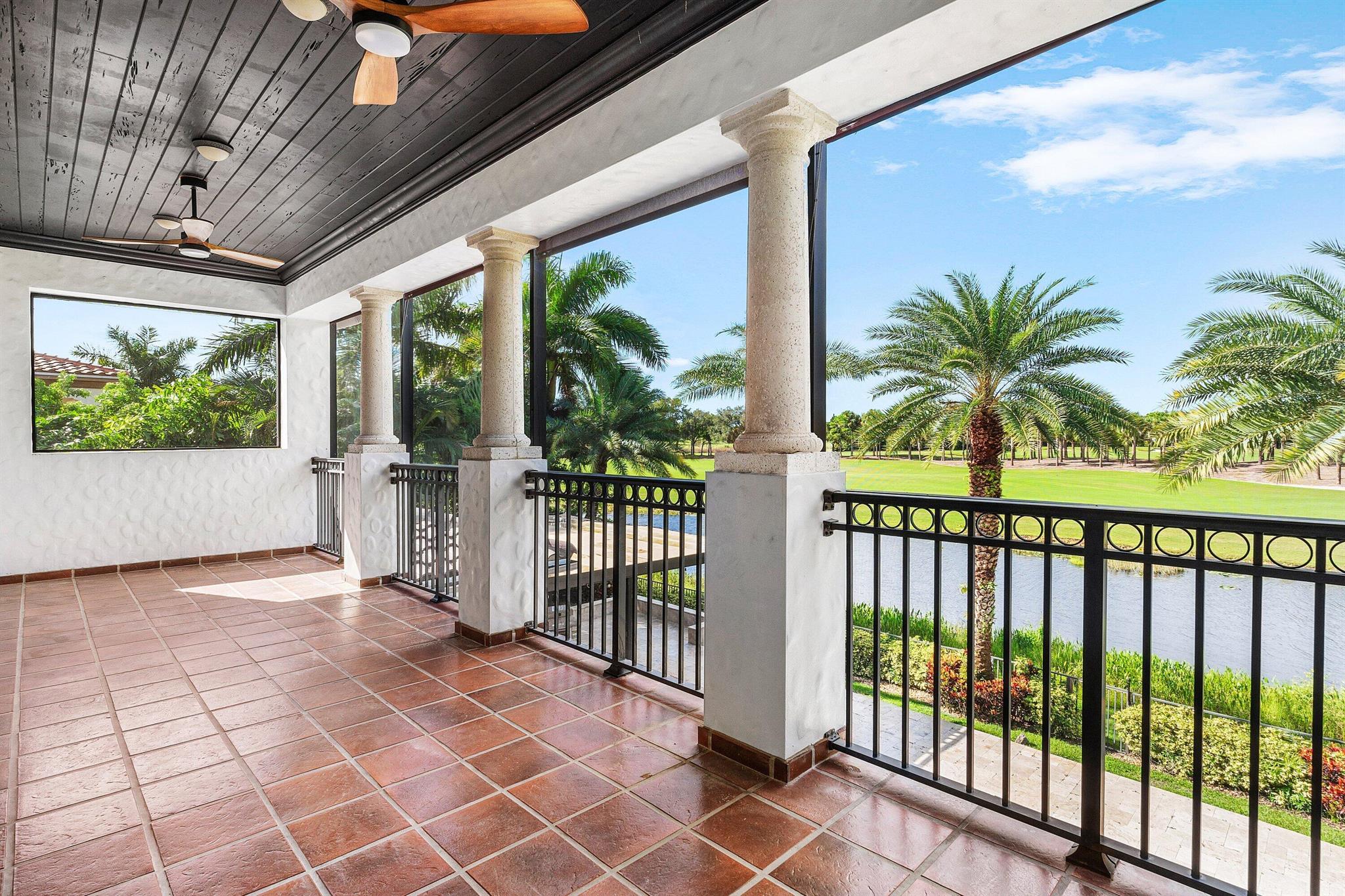 PARKLAND GOLF AND COUNTRY - Residential