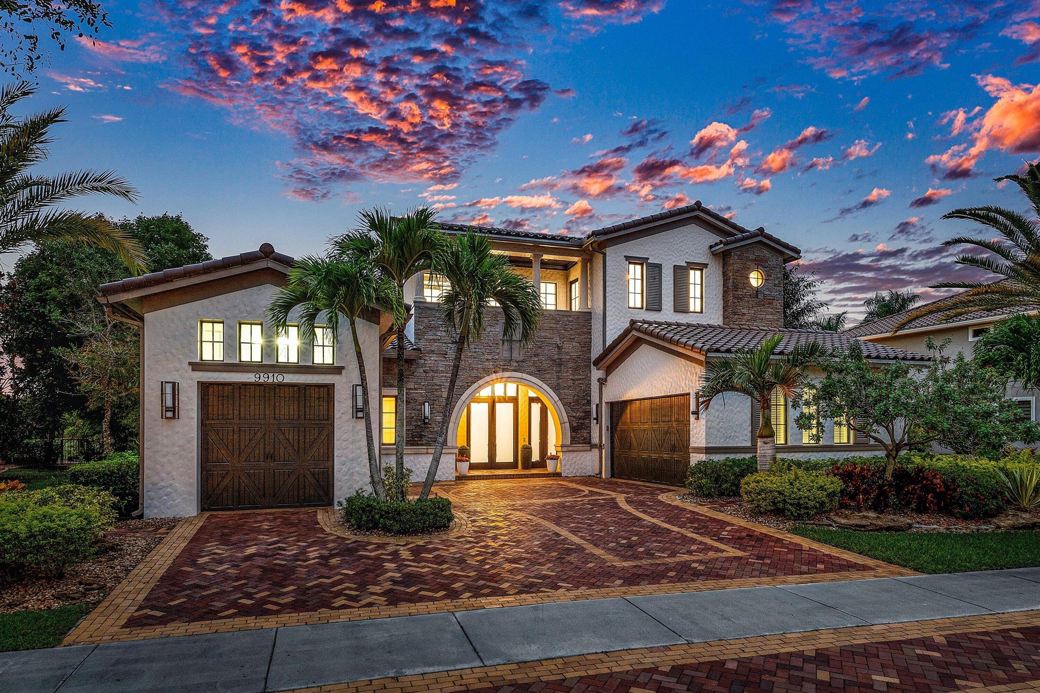 PARKLAND GOLF AND COUNTRY - Residential