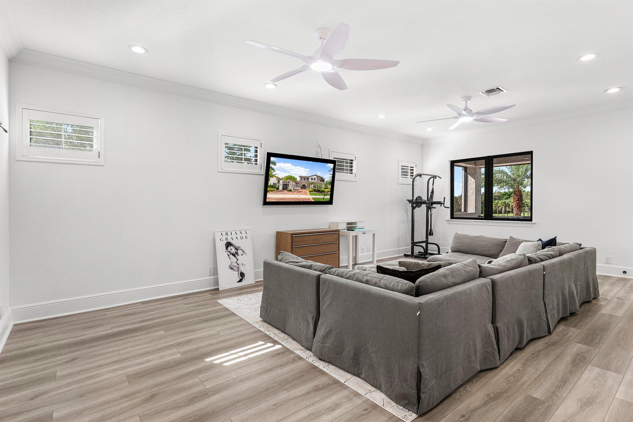 PARKLAND GOLF AND COUNTRY - Residential