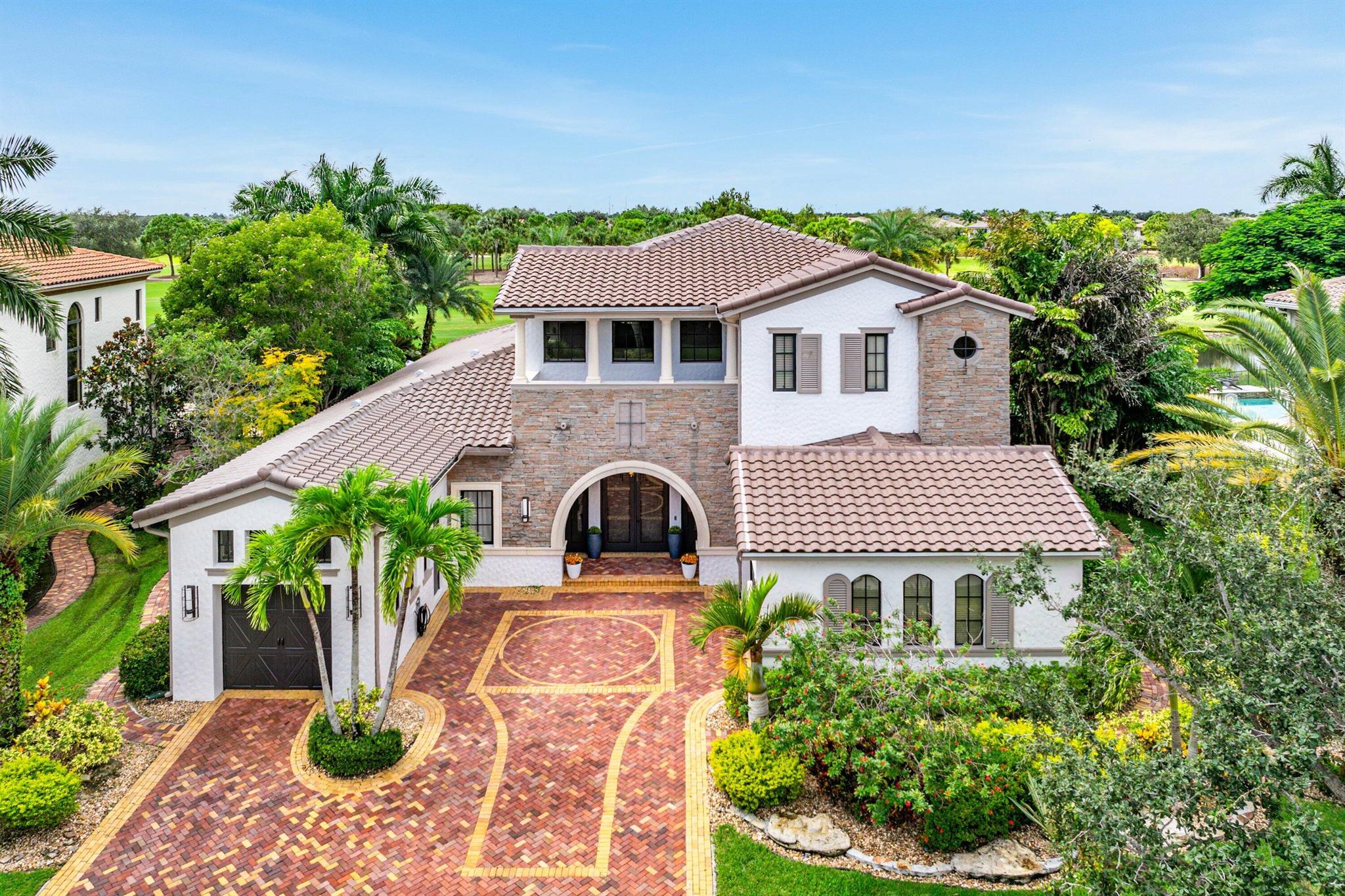 PARKLAND GOLF AND COUNTRY - Residential