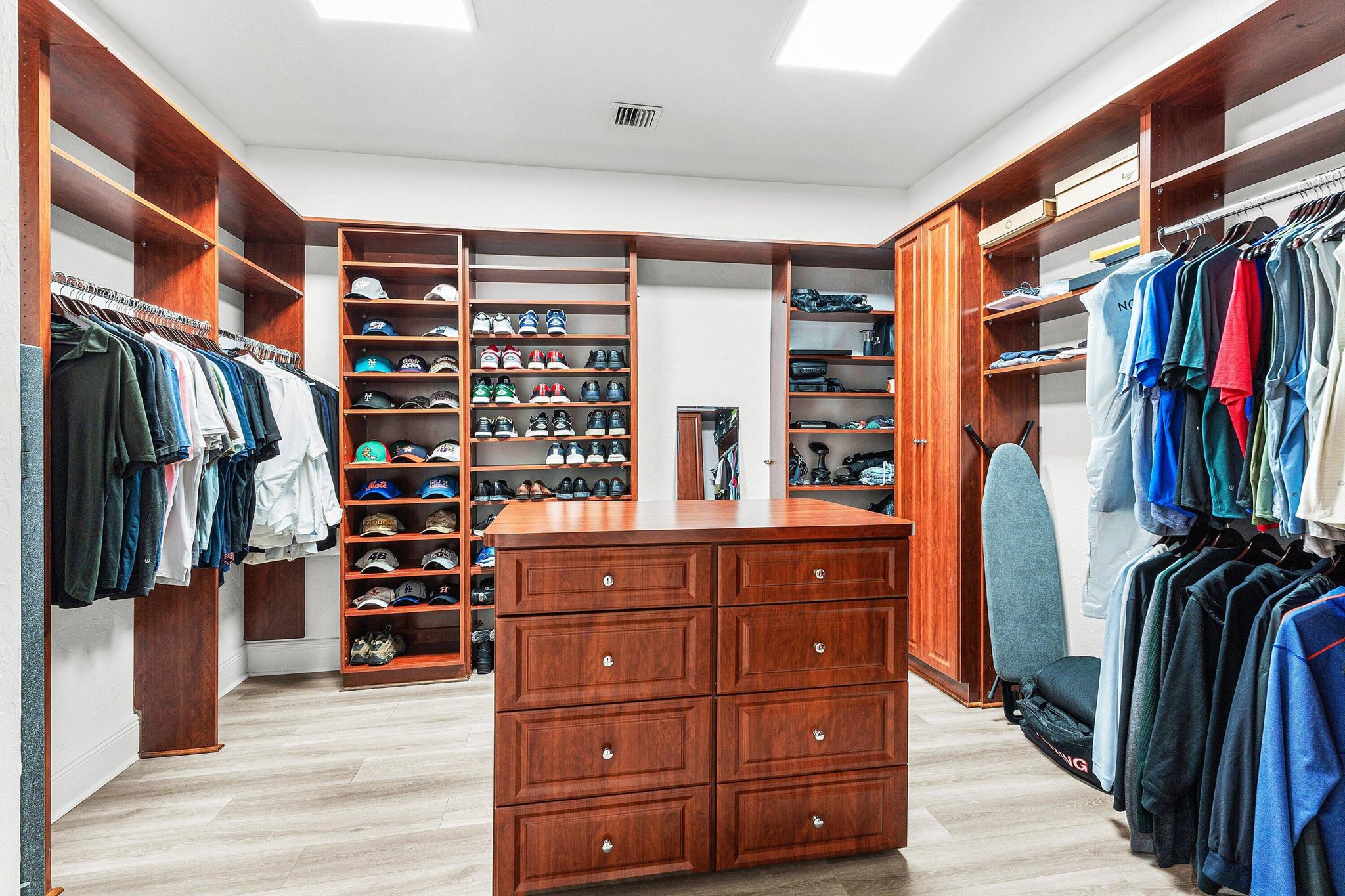 PARKLAND GOLF AND COUNTRY - Residential