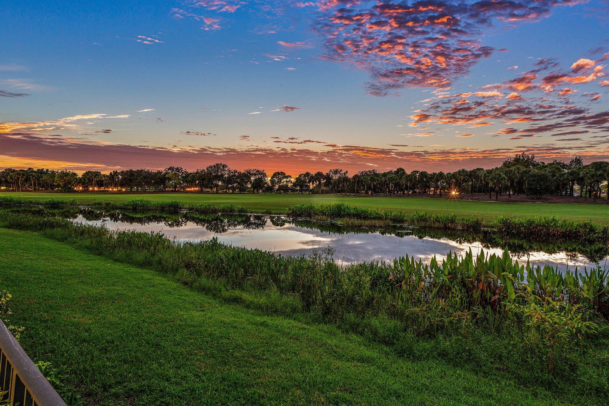 PARKLAND GOLF AND COUNTRY - Residential