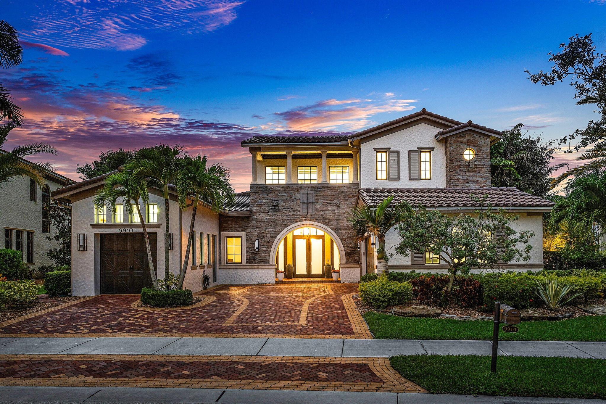 PARKLAND GOLF AND COUNTRY - Residential