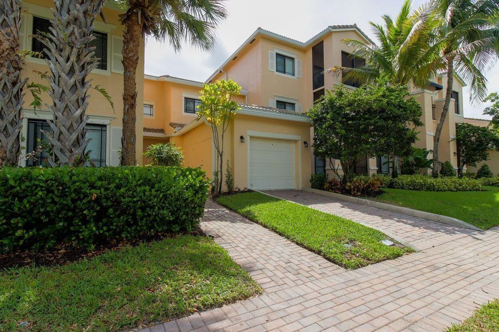 Photo of 2807 Veronia Drive #103, Palm Beach Gardens, FL 33410 (MLS # B26025291)