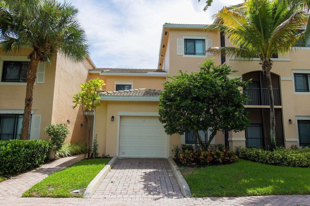 Photo of 2807 Veronia Drive #103, Palm Beach Gardens, FL 33410 (MLS # B26025291)
