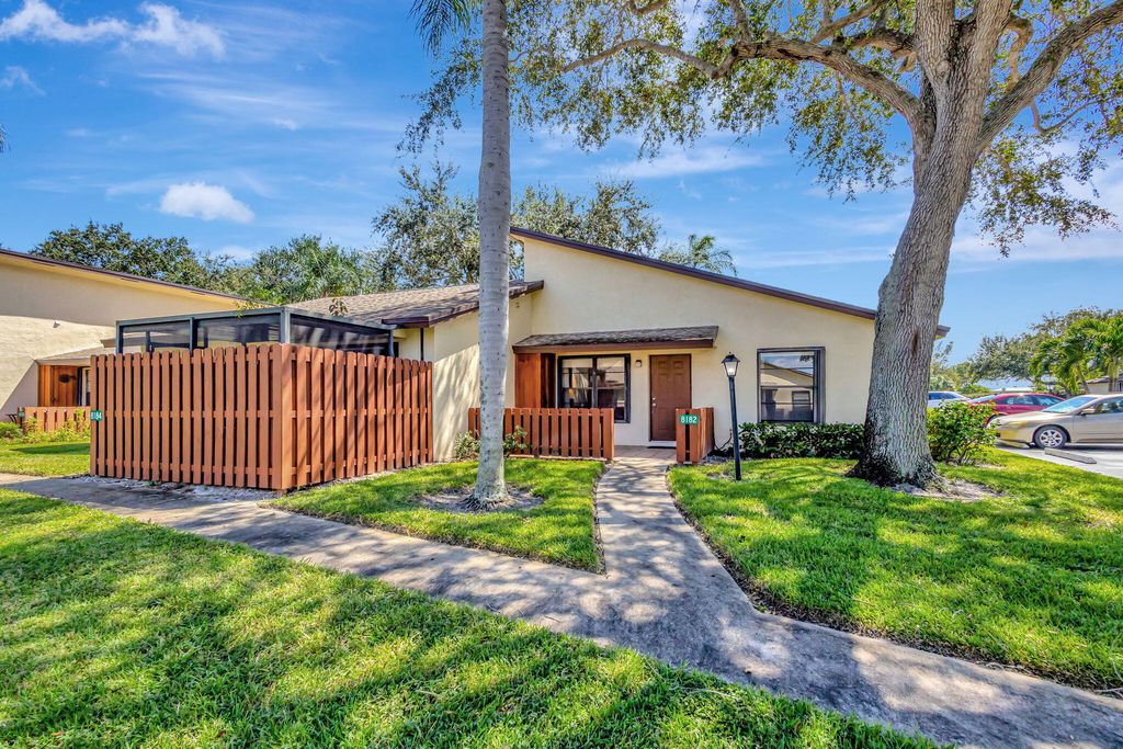 Photo of 8182 SE Villa Way, Hobe Sound, FL 33455 (MLS # R11026253)