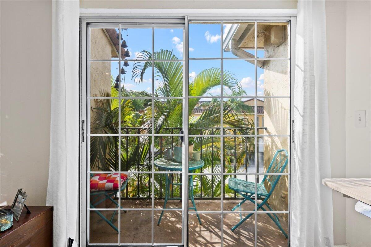 BAY REACH CONDO - Residential