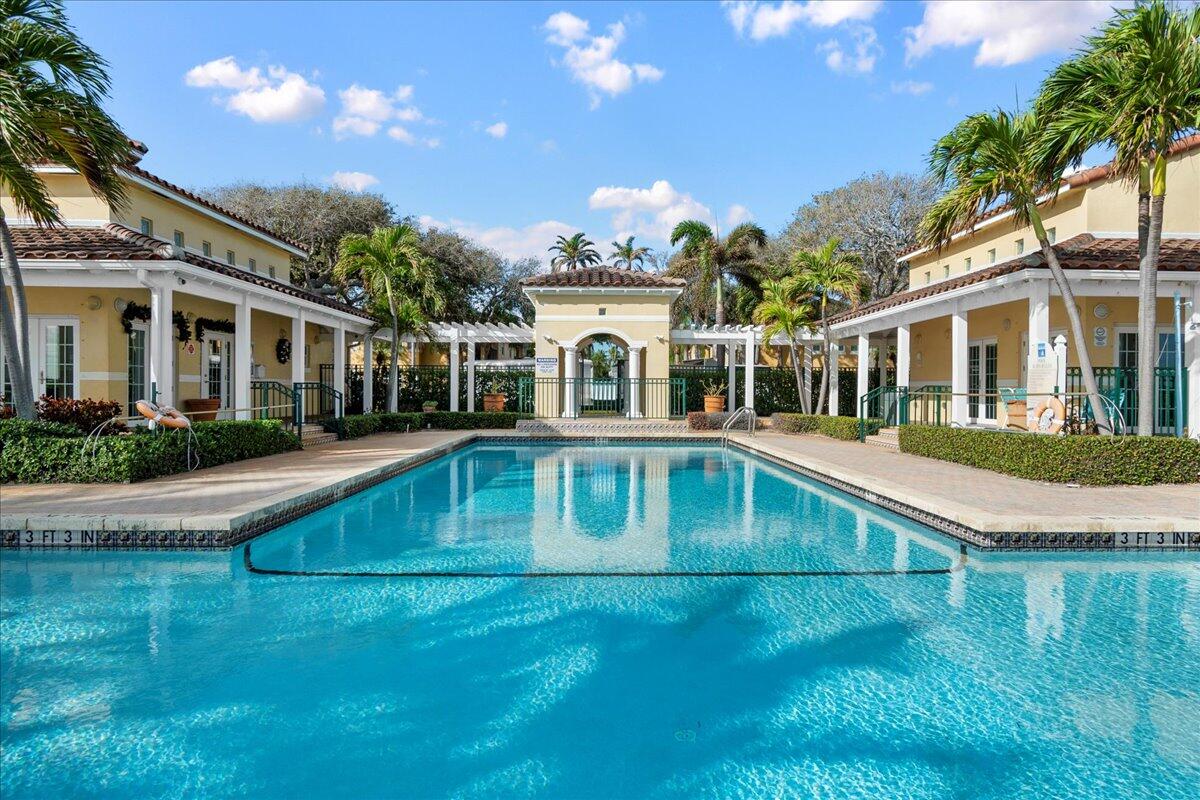 BAY REACH CONDO - Residential