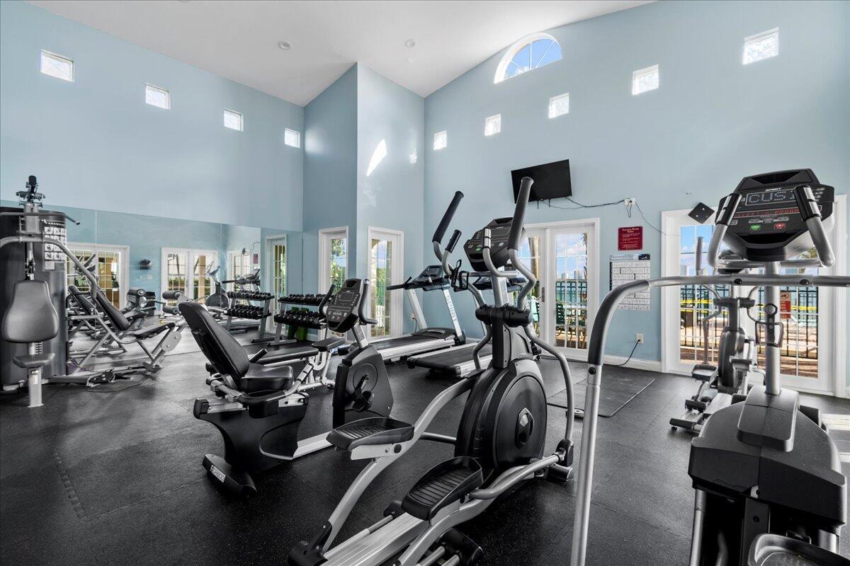 BAY REACH CONDO - Residential