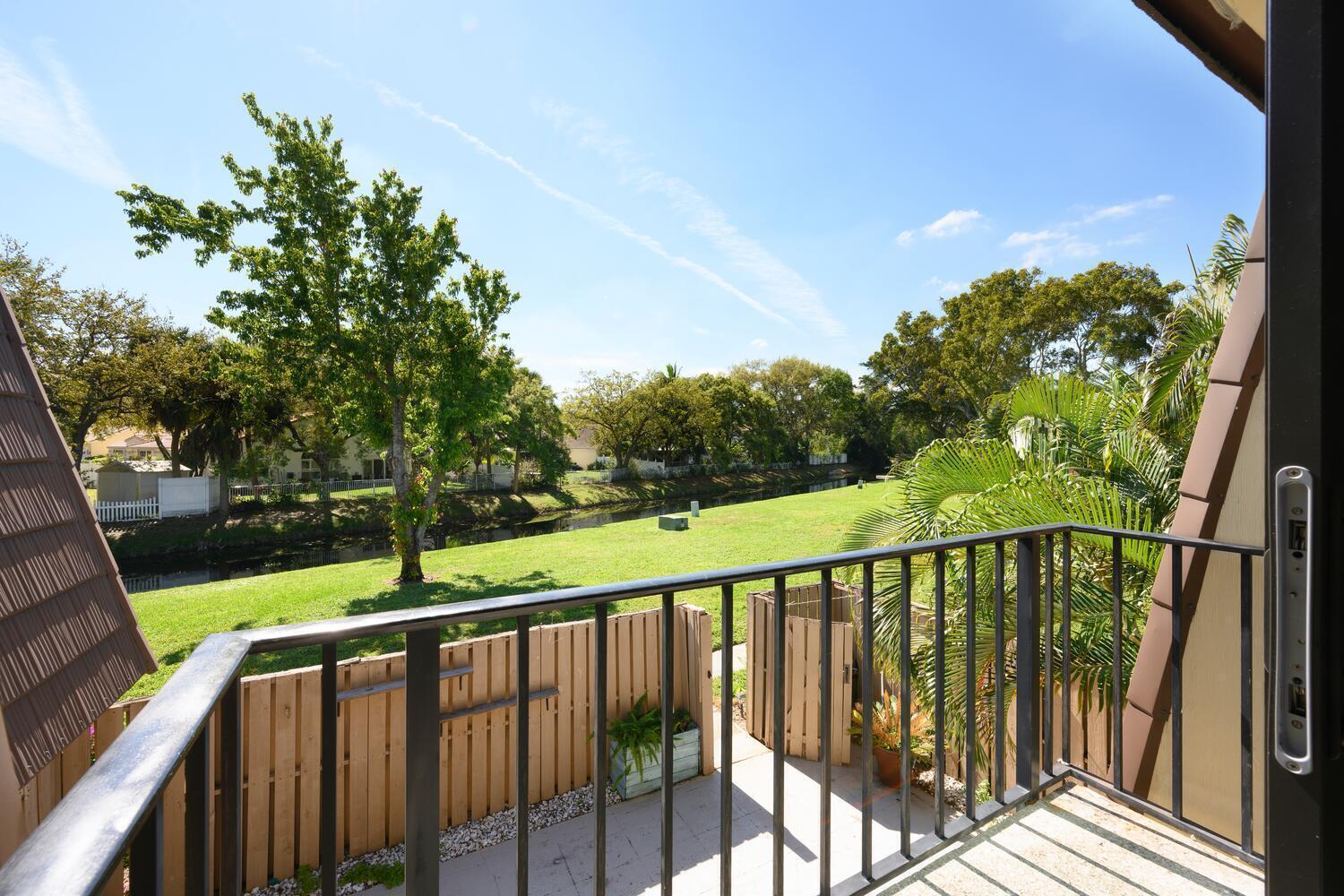 SANDALWOOD ESTATES - Residential Lease