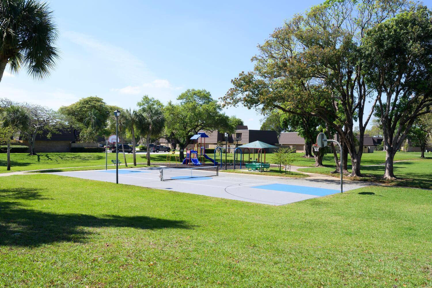 SANDALWOOD ESTATES - Residential Lease