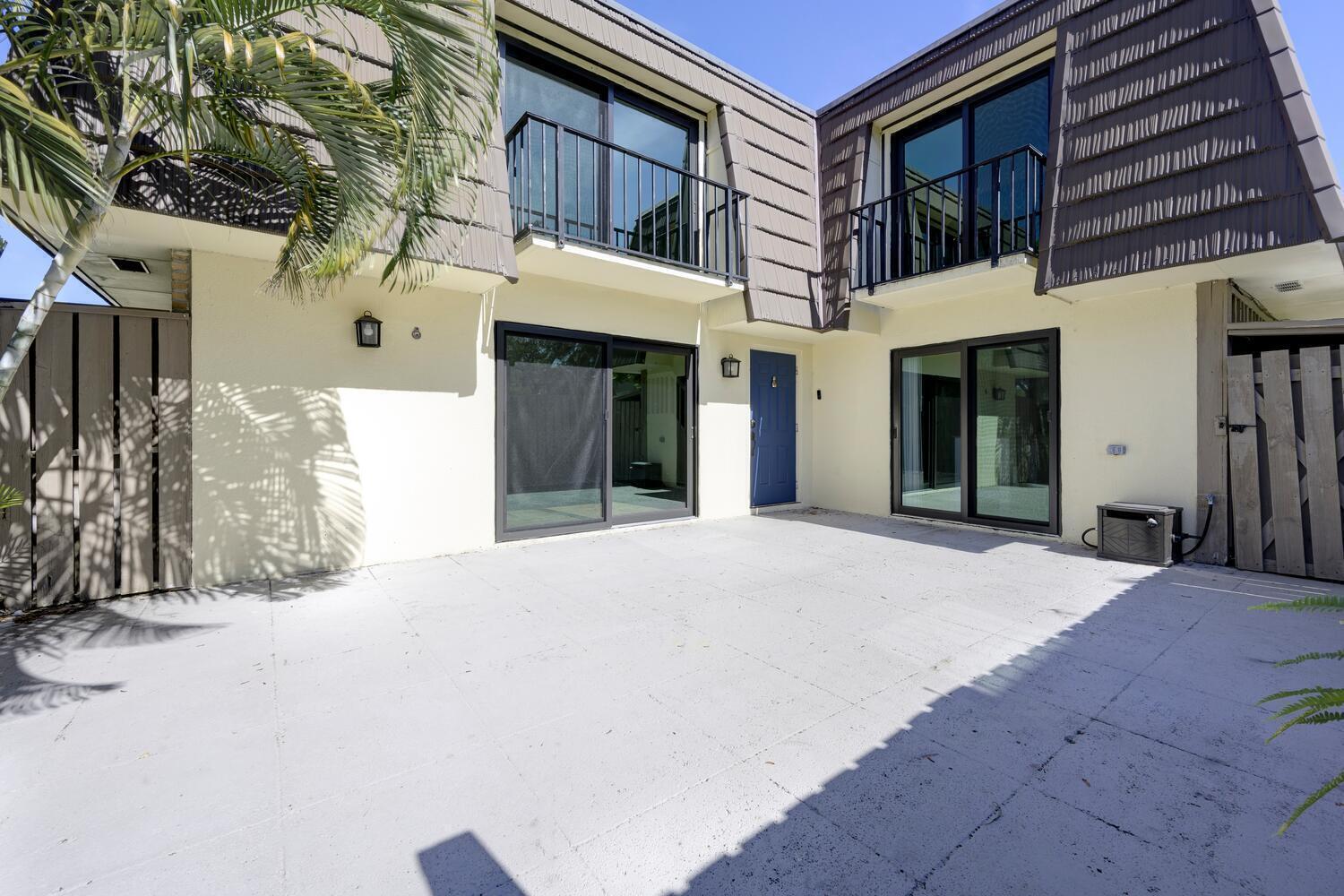 SANDALWOOD ESTATES - Residential Lease