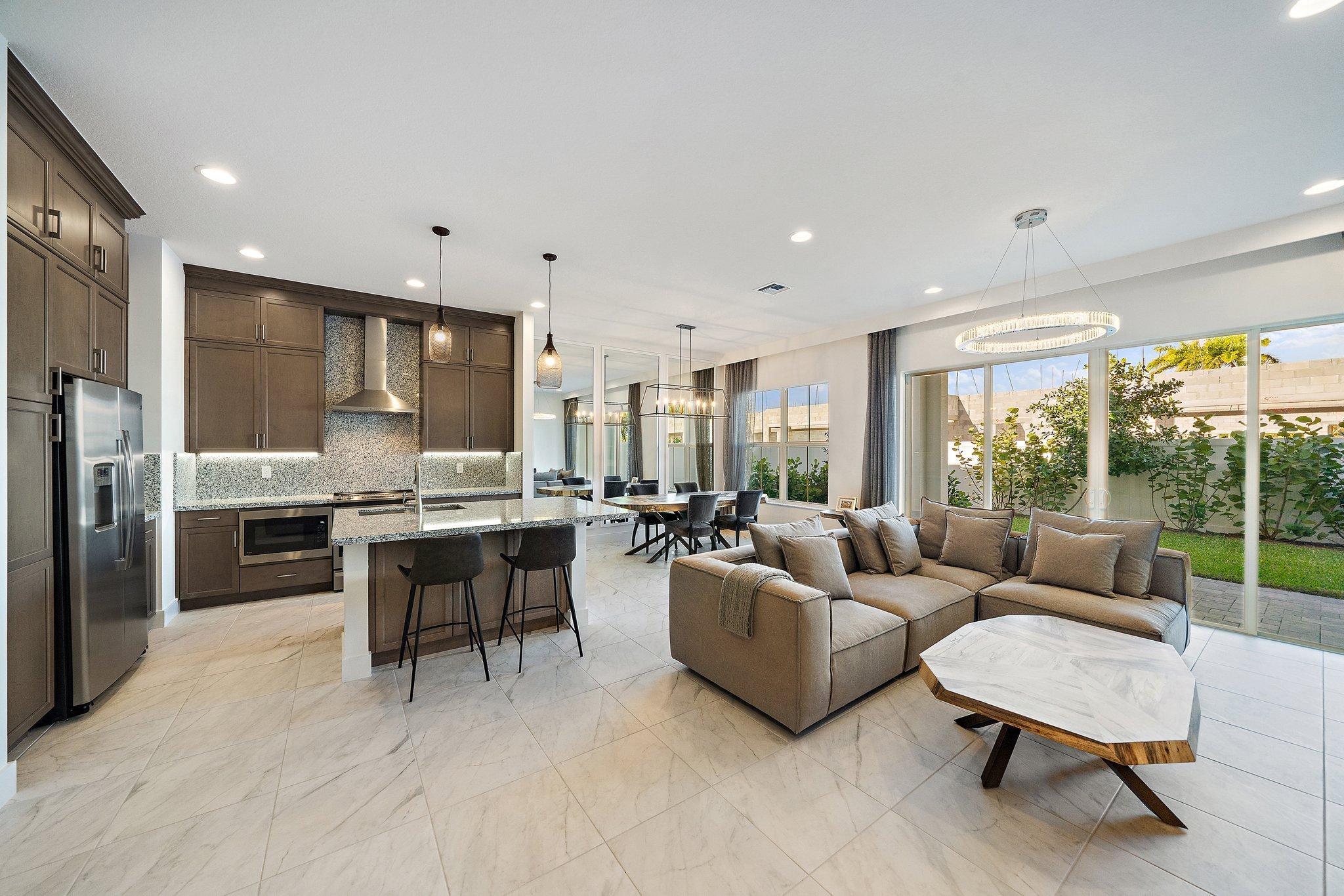 POINTE MIDTOWN - Residential Lease