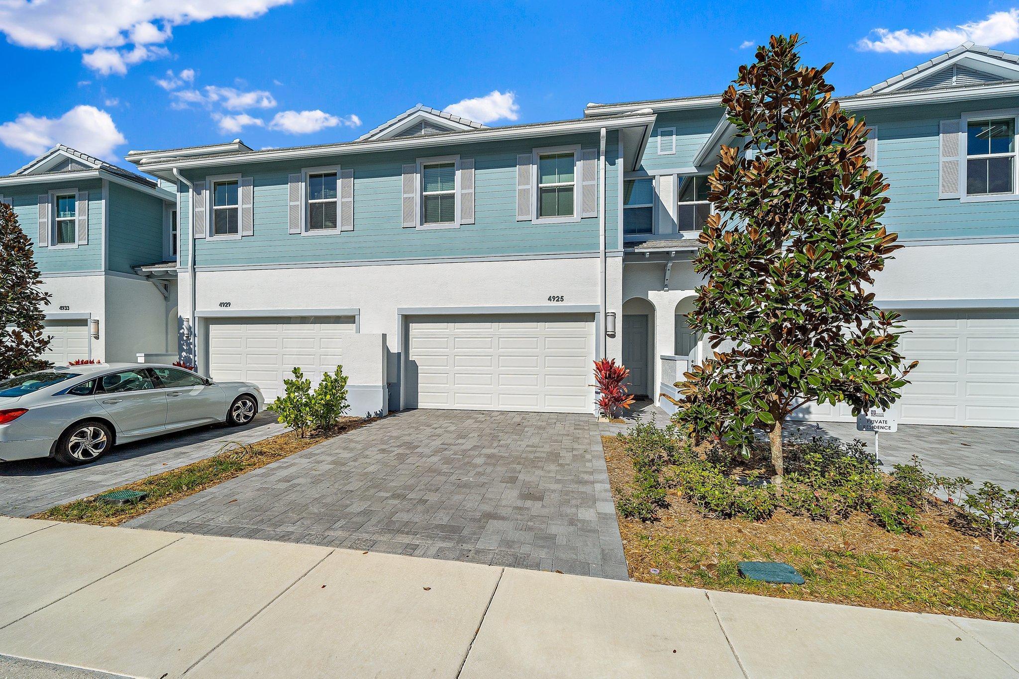 POINTE MIDTOWN - Residential Lease