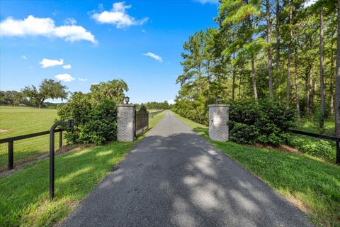 Tiny photo for 11140 NW 160th Avenue, Morriston, FL 32668 (MLS # B26090712)