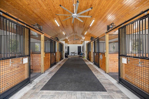 Tiny photo for 11140 NW 160th Avenue, Morriston, FL 32668 (MLS # B26090712)