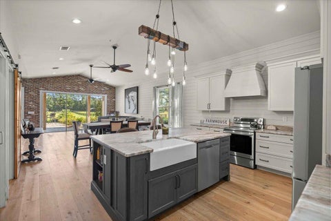 Tiny photo for 11140 NW 160th Avenue, Morriston, FL 32668 (MLS # B26090712)