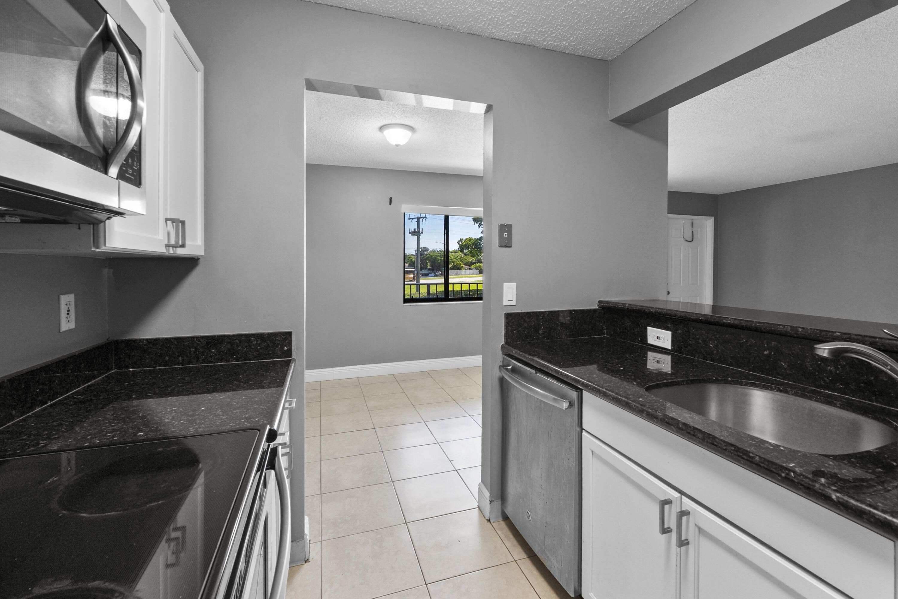 MEADOWS ON THE GREEN CONDO - Residential Lease