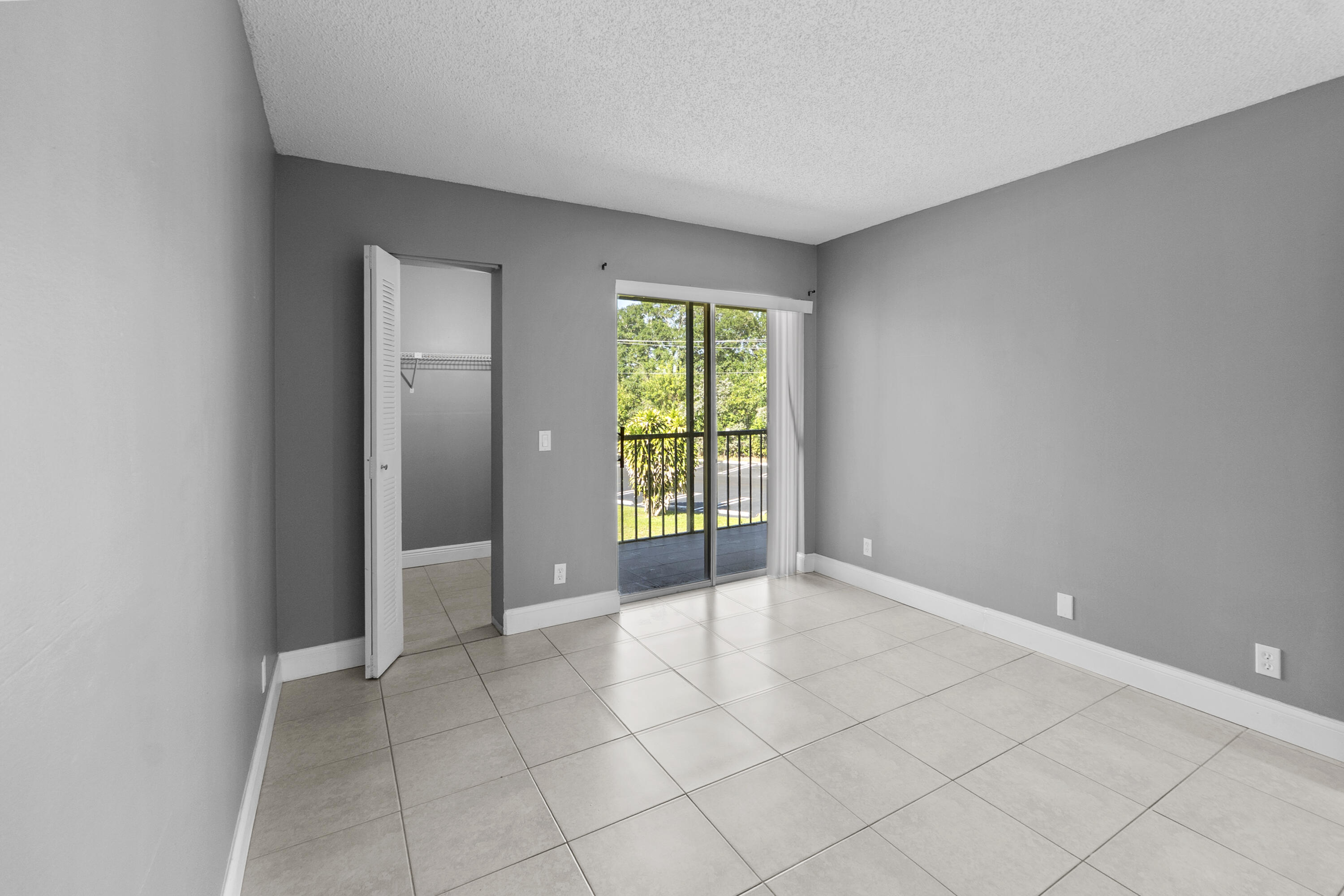 MEADOWS ON THE GREEN CONDO - Residential Lease