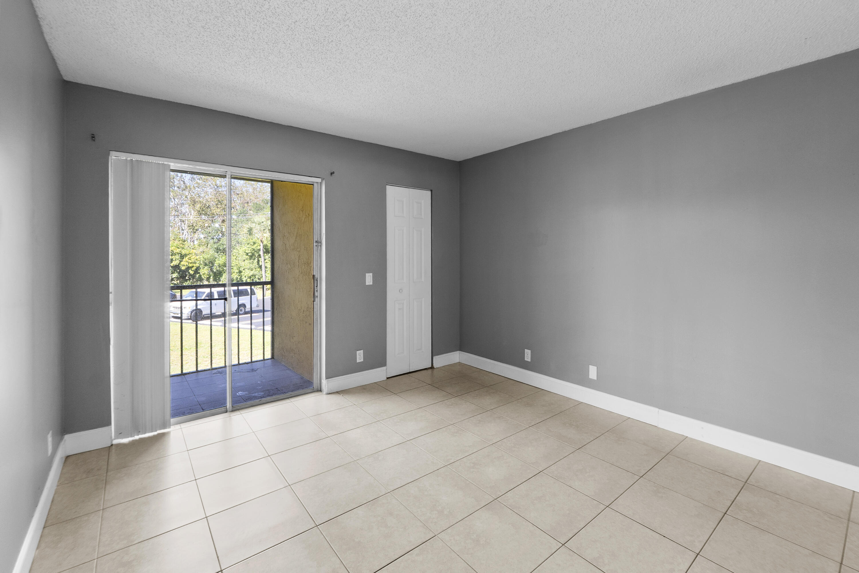 MEADOWS ON THE GREEN CONDO - Residential Lease