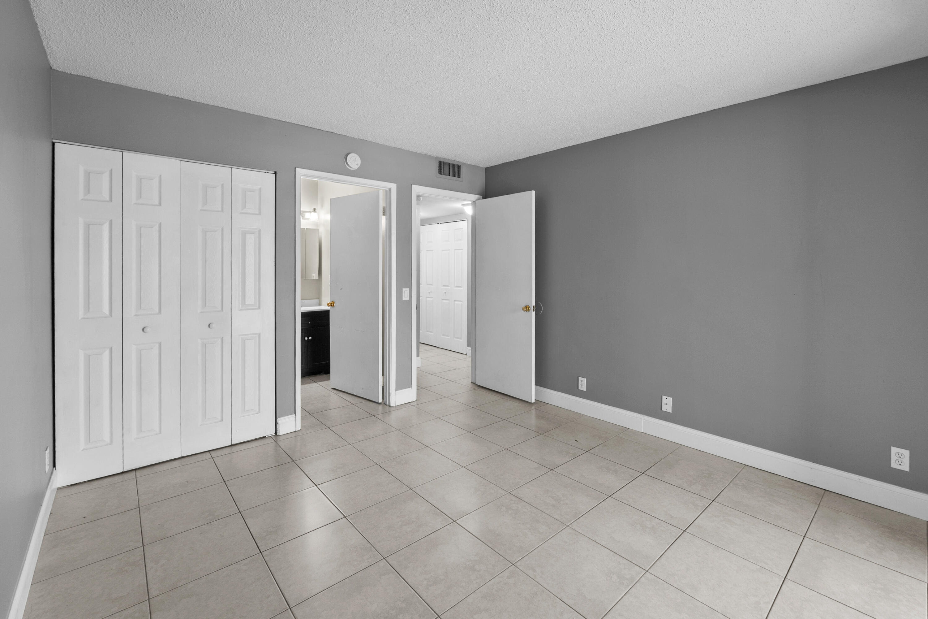 MEADOWS ON THE GREEN CONDO - Residential Lease