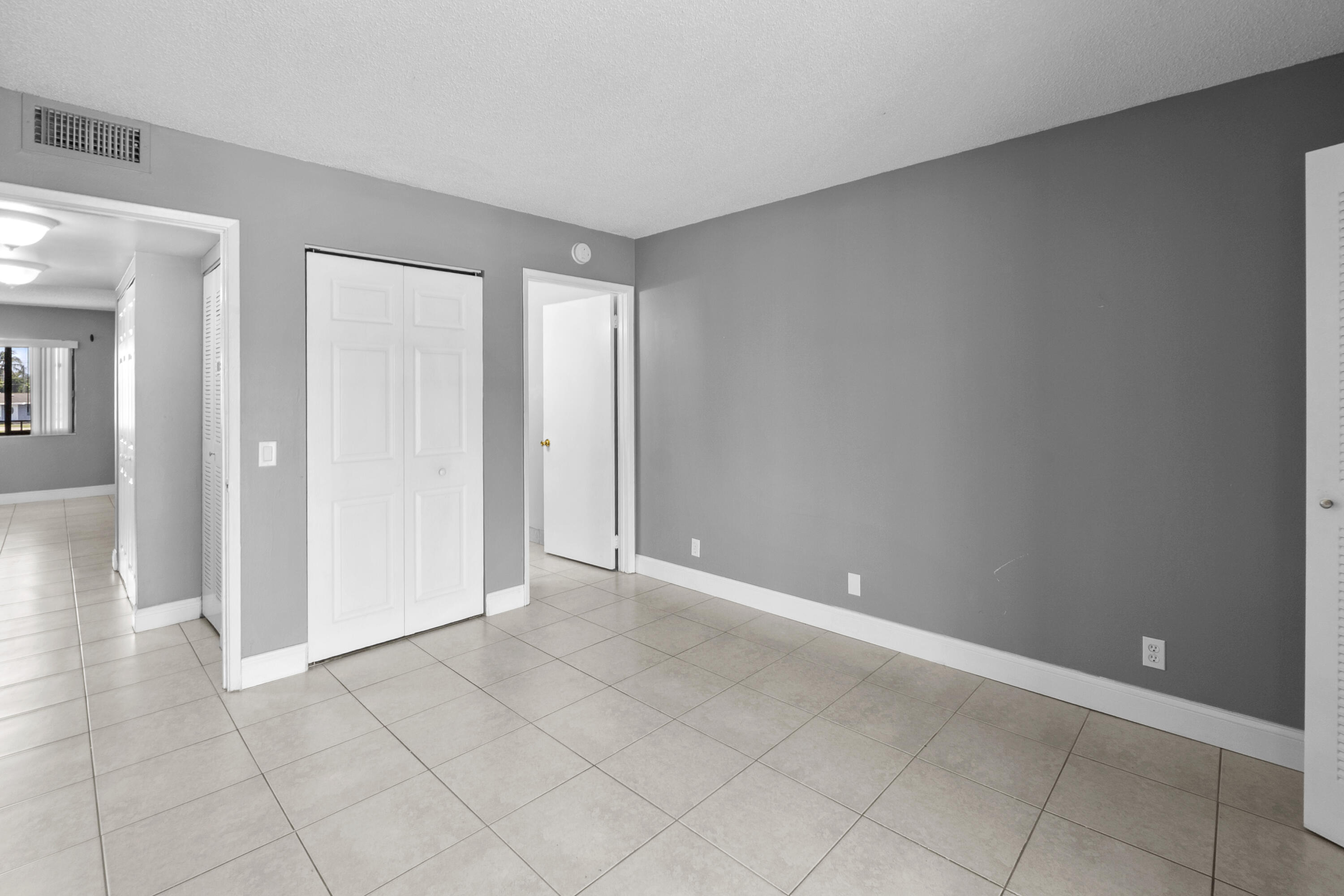 MEADOWS ON THE GREEN CONDO - Residential Lease