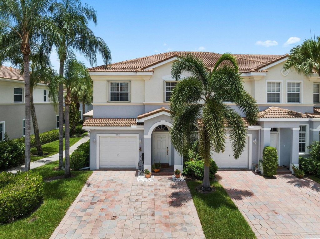 Photo of 4415 Regal Court, Delray Beach, FL 33445 (MLS # R11013655)