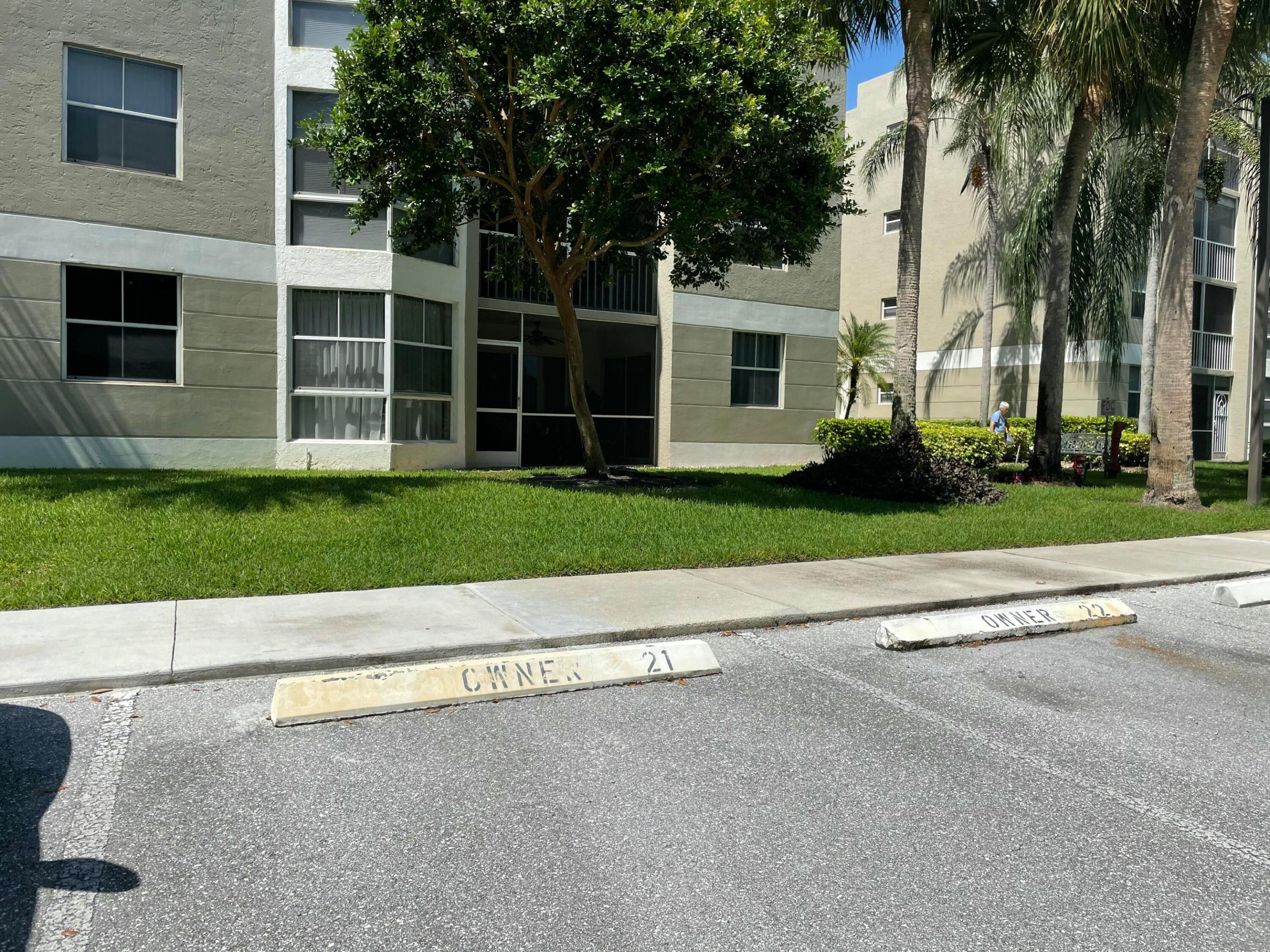 DIAMOND AT DELRAY CONDO - Residential