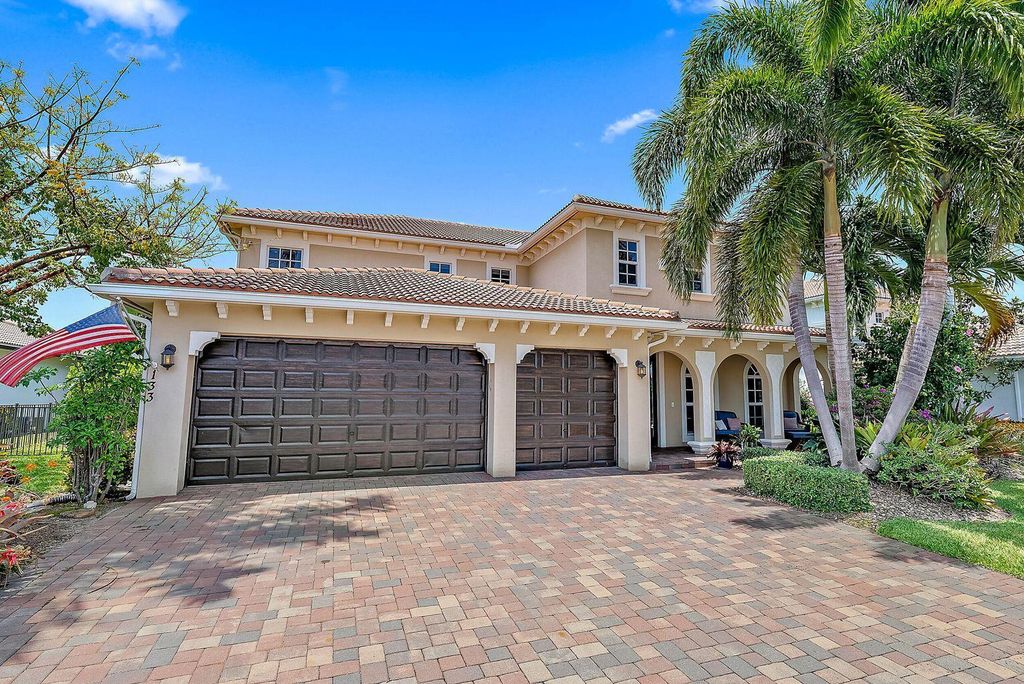 Photo of 133 Casa Circle, Jupiter, FL 33458 (MLS # B26009005)