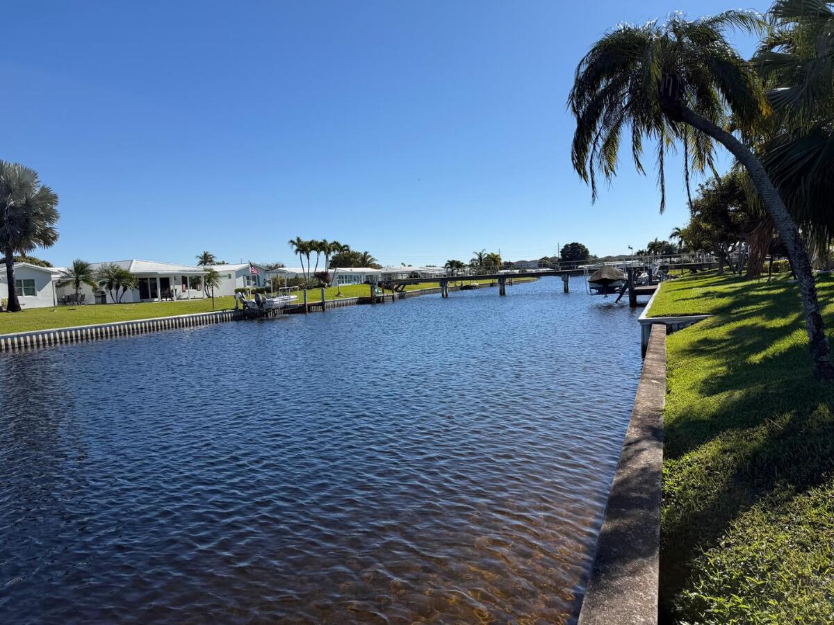 Palm Beach Leisureville 05 - Residential