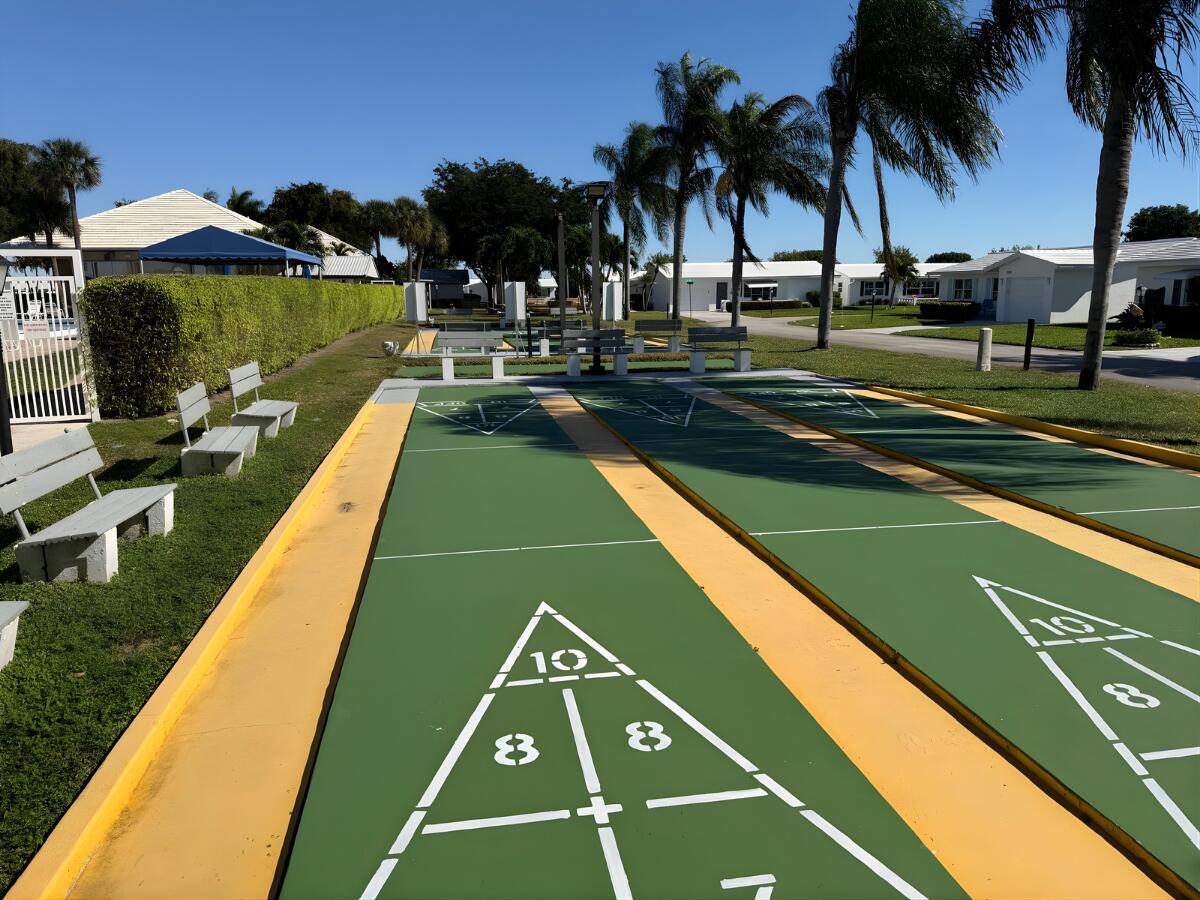 Palm Beach Leisureville 05 - Residential