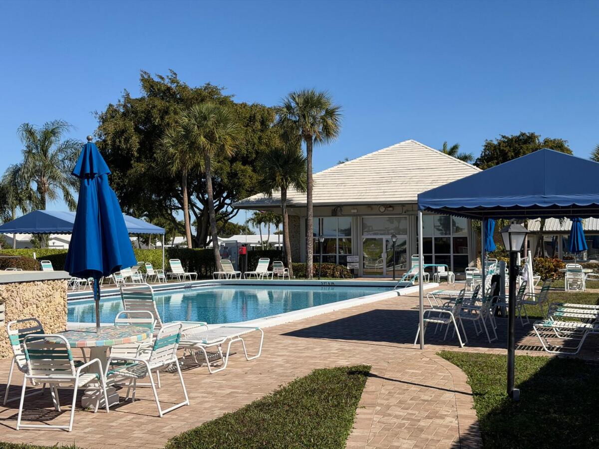 Palm Beach Leisureville 05 - Residential