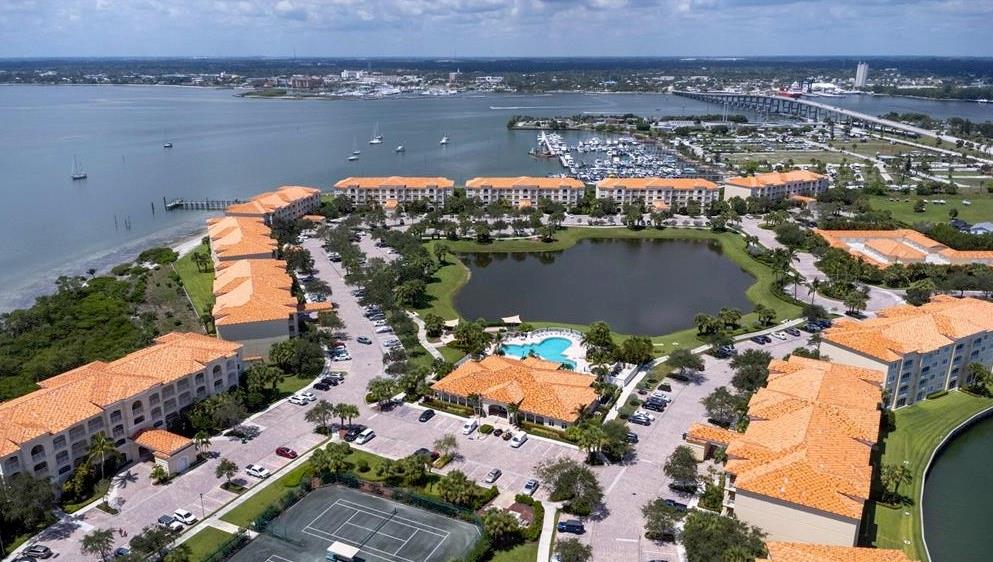 HARBOUR ISLE - Residential