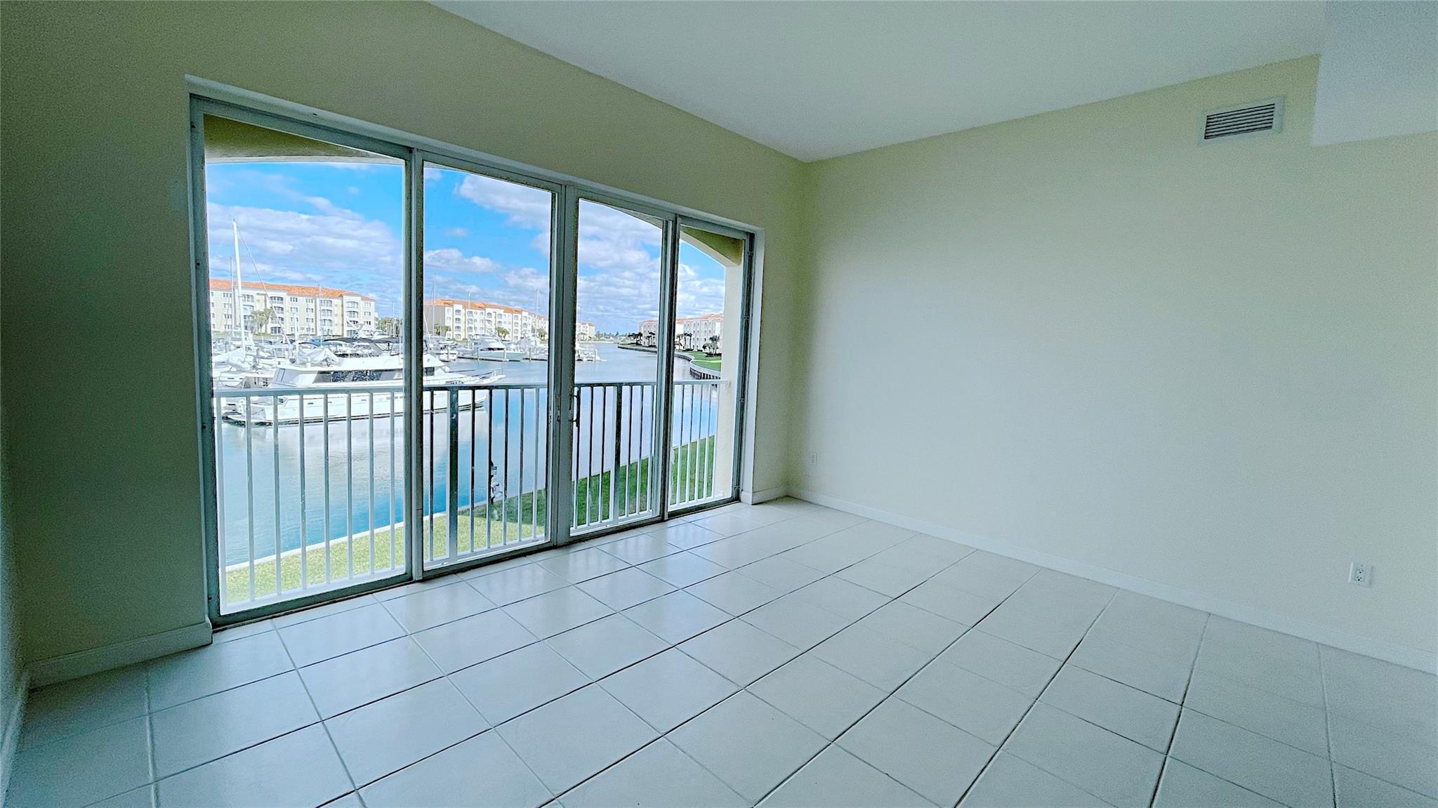 HARBOUR ISLE - Residential