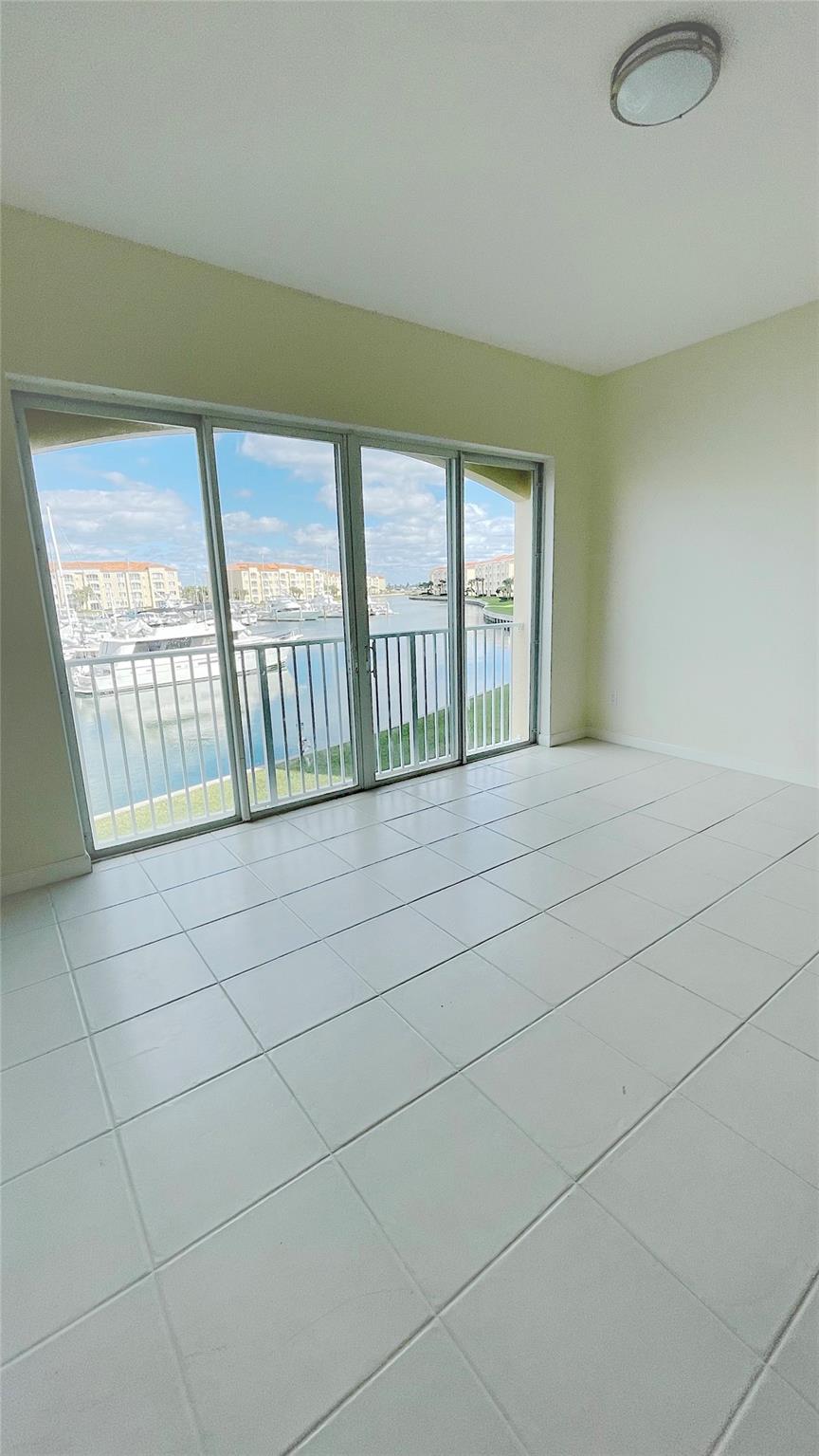 HARBOUR ISLE - Residential