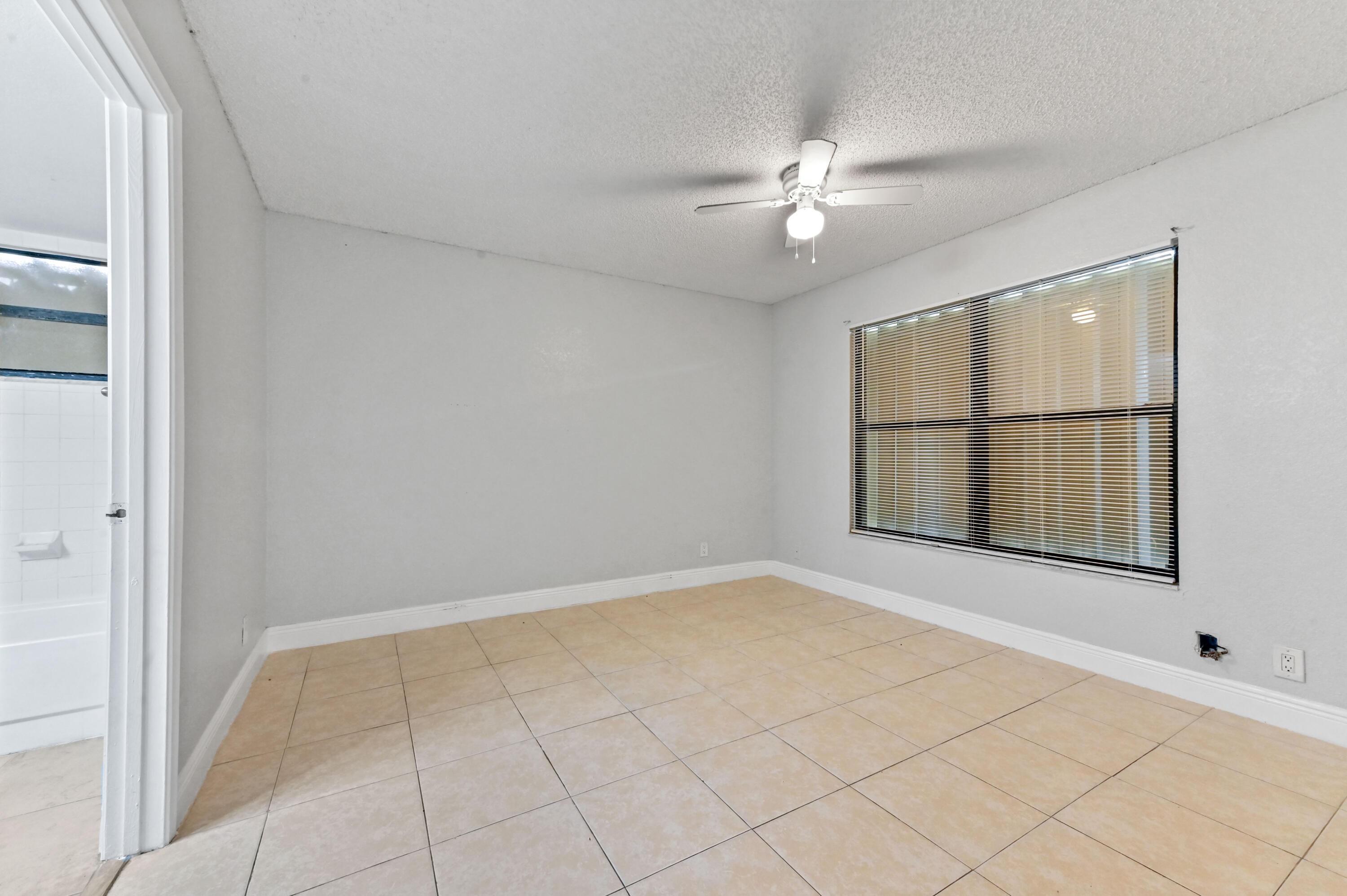 PALM BEACH GRANDE - Residential