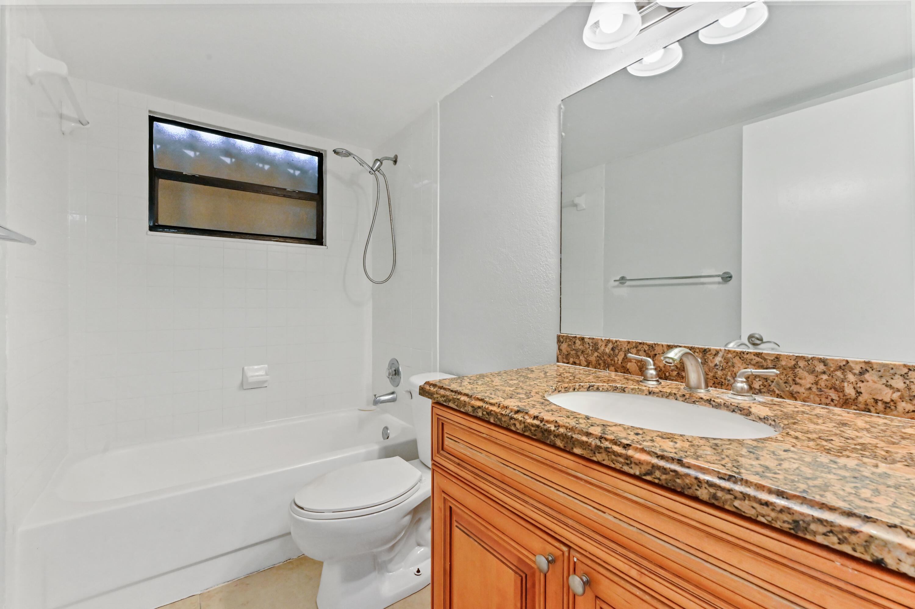 PALM BEACH GRANDE - Residential