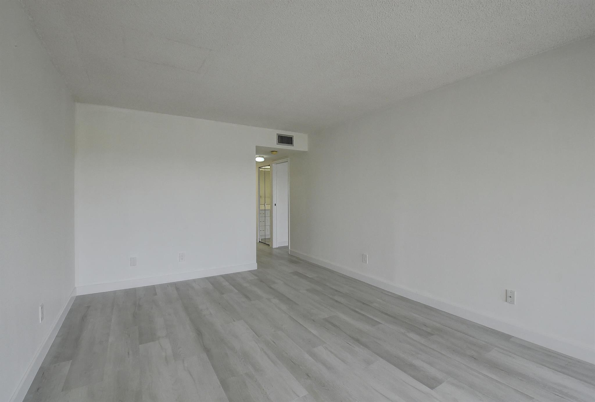 BARWOOD CONDO - Residential Lease