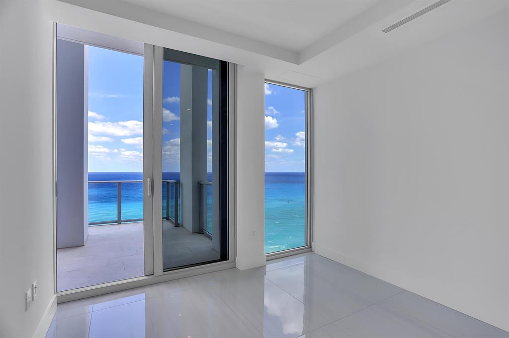 5000 NORTH OCEAN - Residential