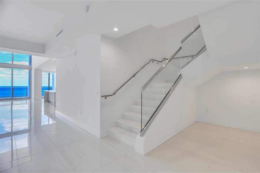 5000 NORTH OCEAN - Residential