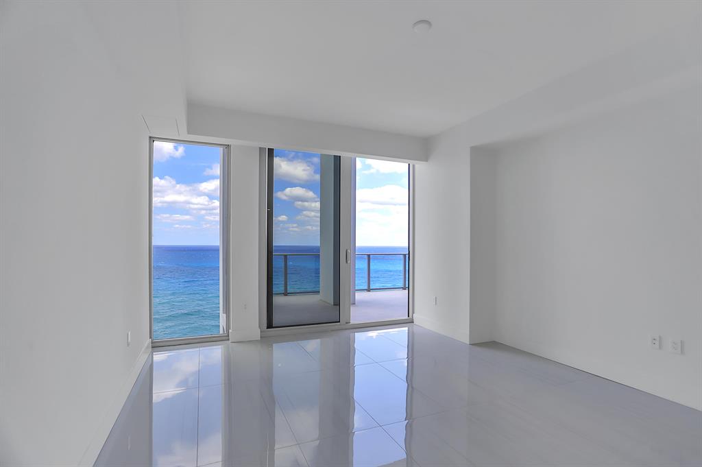 5000 NORTH OCEAN - Residential