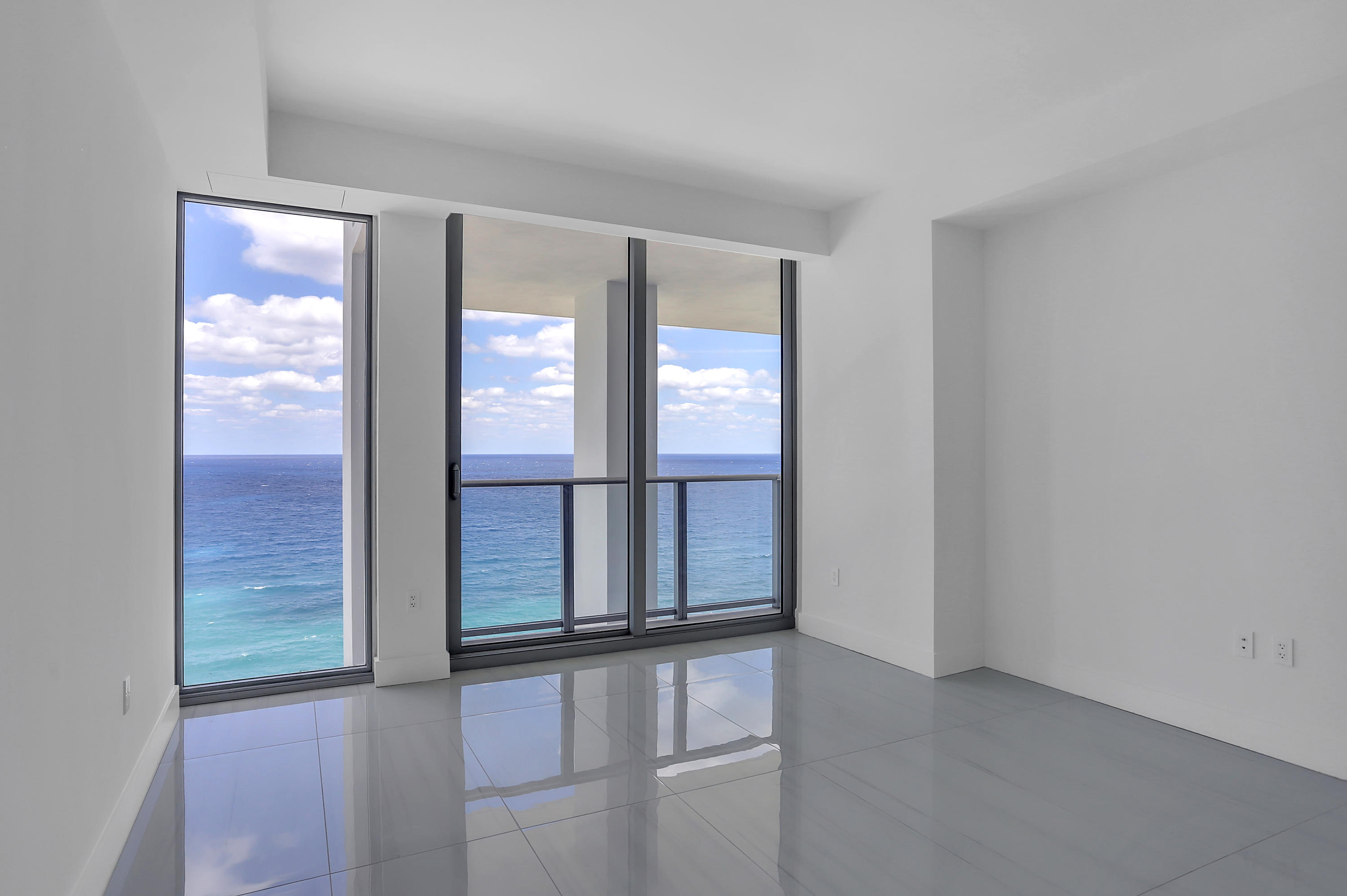 5000 NORTH OCEAN - Residential