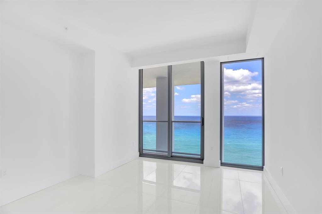 5000 NORTH OCEAN - Residential