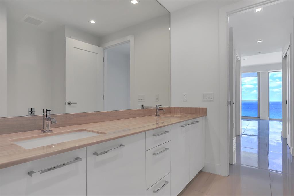 5000 NORTH OCEAN - Residential