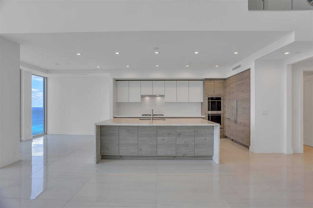 5000 NORTH OCEAN - Residential