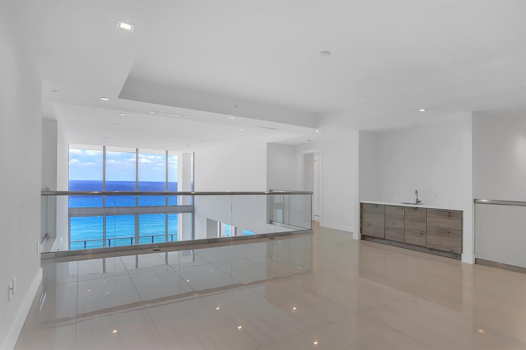 5000 NORTH OCEAN - Residential